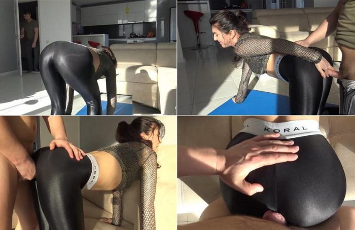 Cum On Mommy`s Yoga Pants