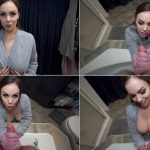 ImMeganLive – A Stepmoms Touch Sneaky In The Bath FullHD 1080p